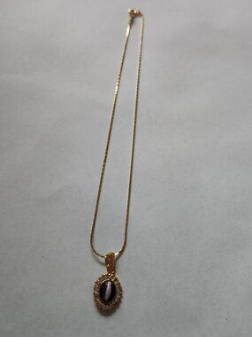 Vintage 18K Gold-Plated Necklace – Purple Cat’s Eye & Clear Stone Pendant